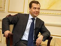 По понятным причинам нужно, чтобы все понимали: на рынке должна быть конкурентная ситуация /Медведев/